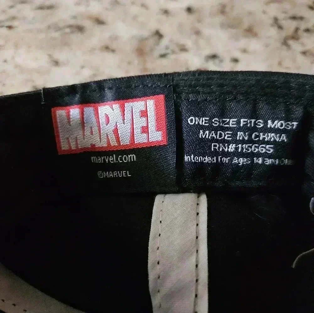 Marvel Universe Snapback Black Hat Cap Avengers Adjustable RN#115665